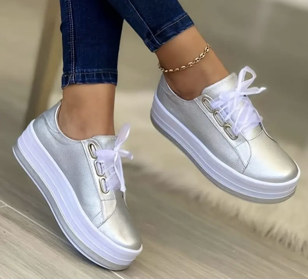 Fashion Sneakers with Ribbon Laces
