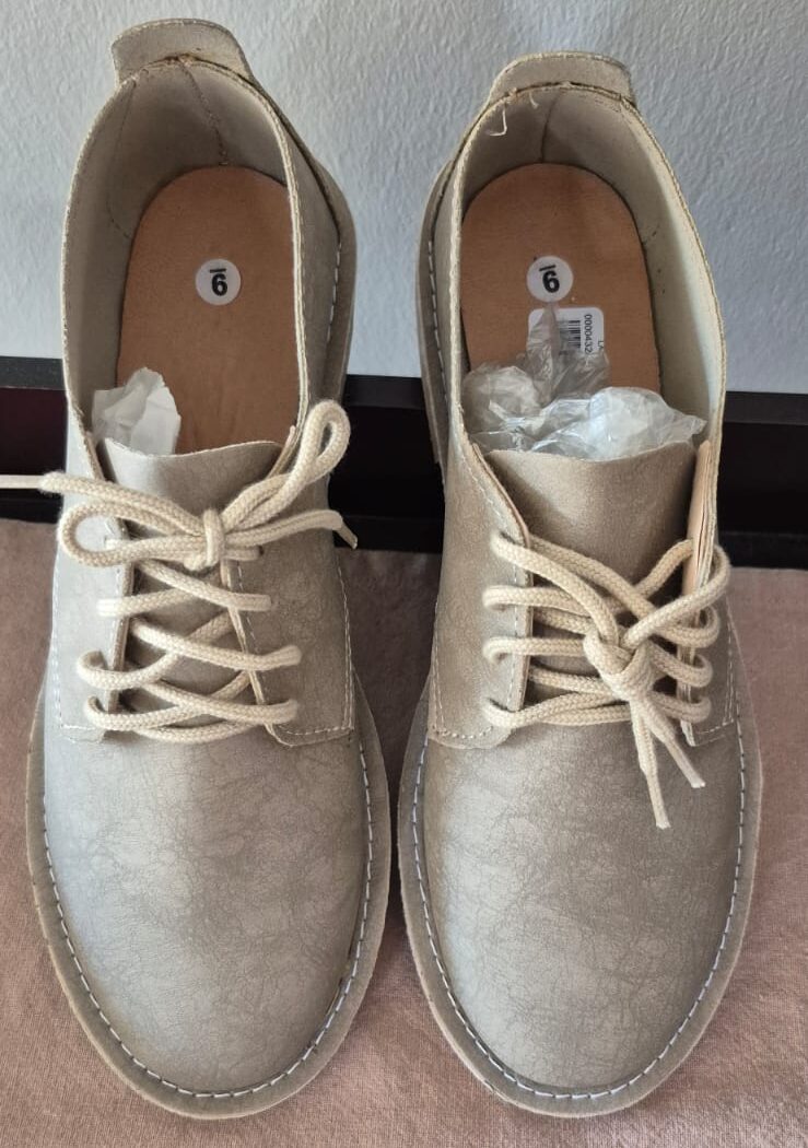 PU Leather Vellie – Lace up – Bone